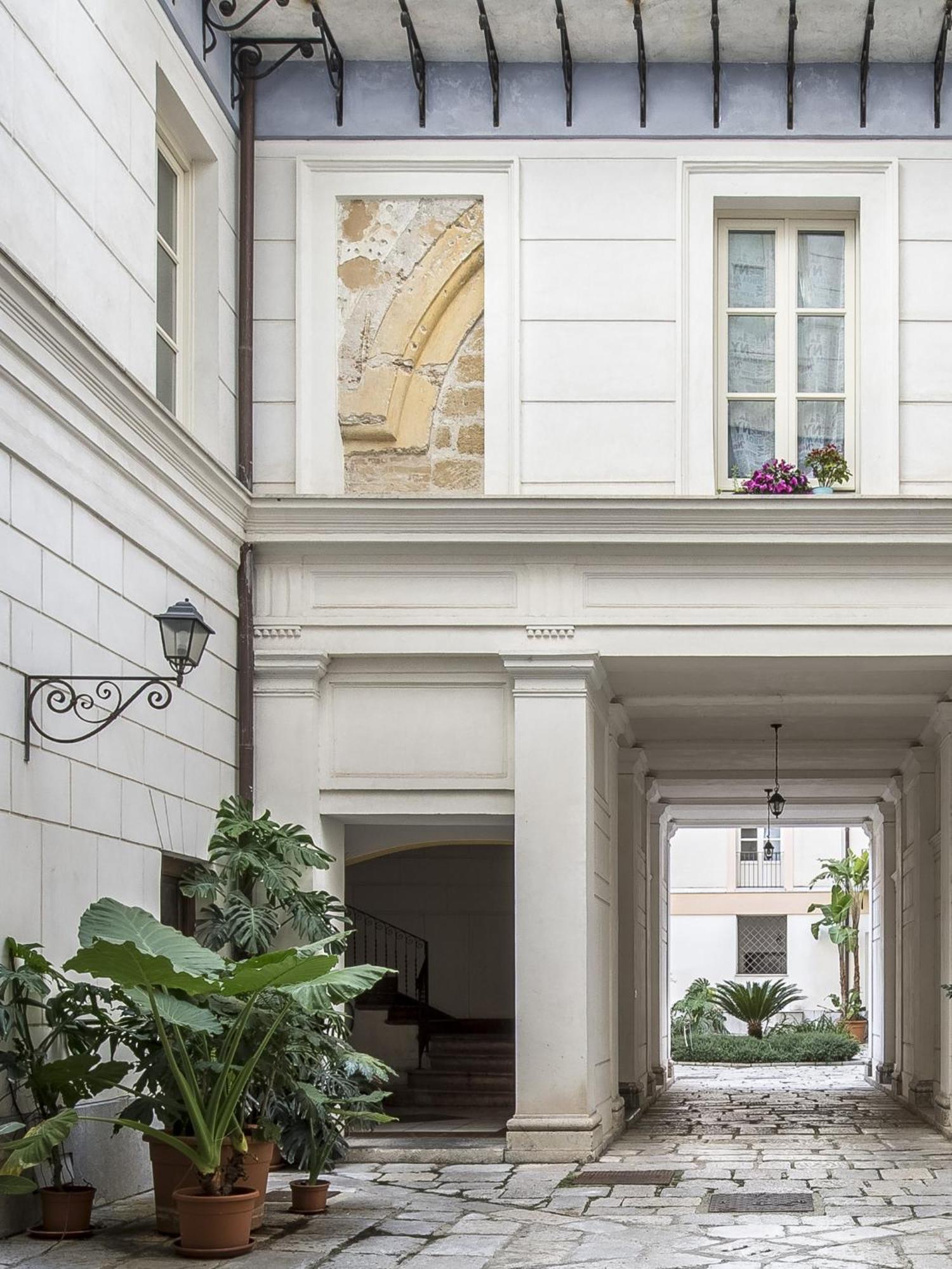 Palazzo Castrofilippo Apartment By Wonderful Italy パレルモ エクステリア 写真