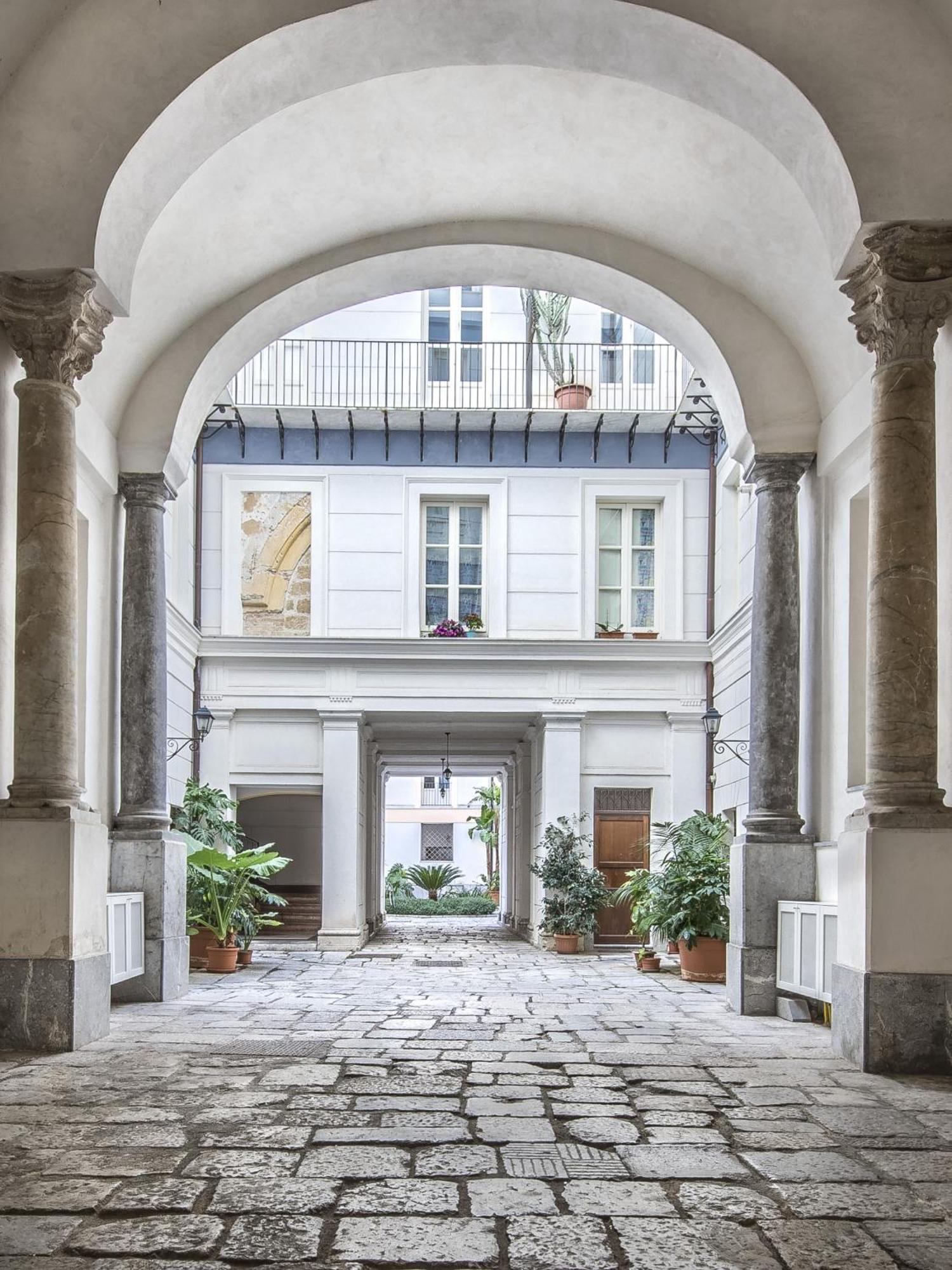 Palazzo Castrofilippo Apartment By Wonderful Italy パレルモ エクステリア 写真